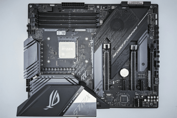 MOTHERBOARD THUMBNAIL